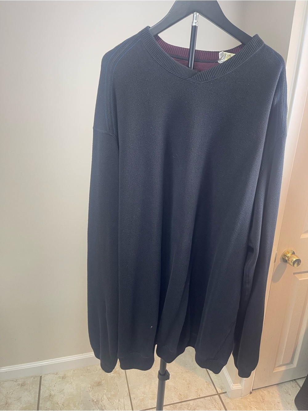 Tommy Bahama Men’s Black Crewneck Sweater with Burgundy Lining